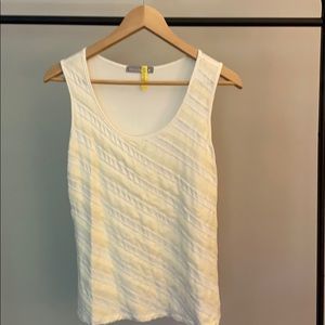 Sleeveless knit with chiffon